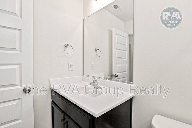 Building Photo - 3421 Pond Aly
