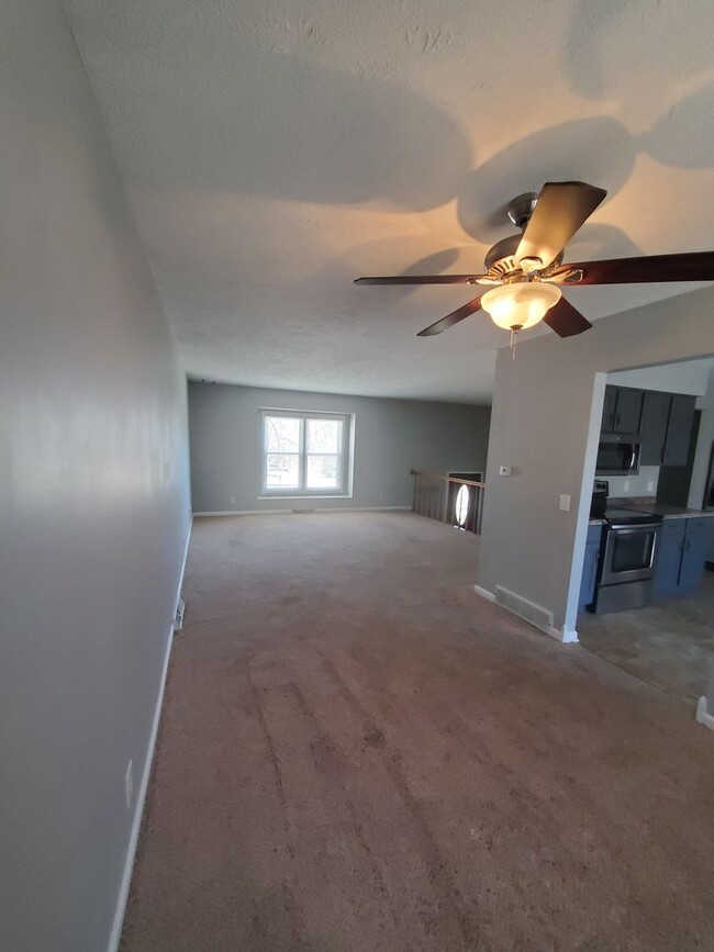 Building Photo - Bettendorf 3 Bedroom House;  This one will...