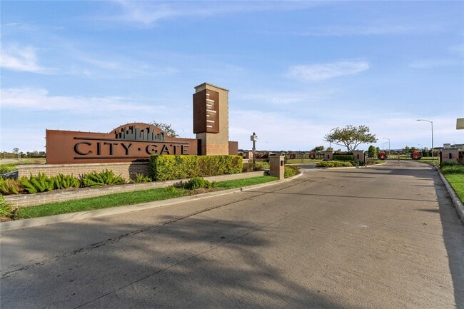 Building Photo - 12512 Newport Arch Ln