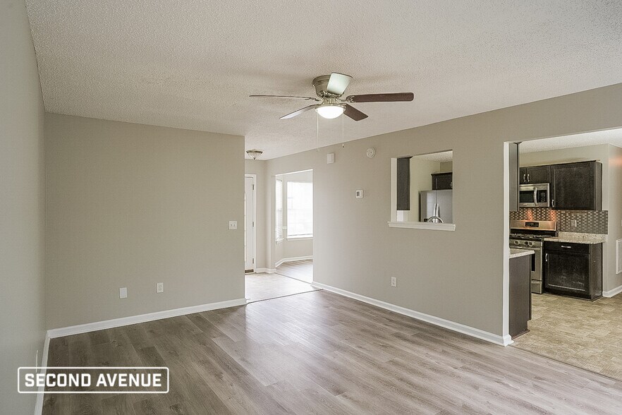 Building Photo - 2851 Knoll View Pl