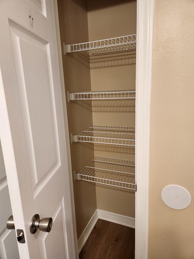 Building Photo - 8906 Winter Ct