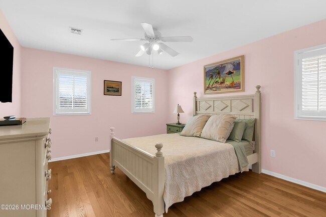 Building Photo - 79 Riverdale Ave