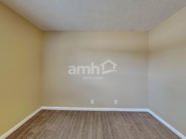 Building Photo - 4324 Pender Ct