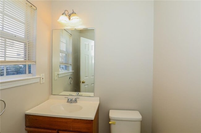 Building Photo - 6546 Wellington Chase Ct