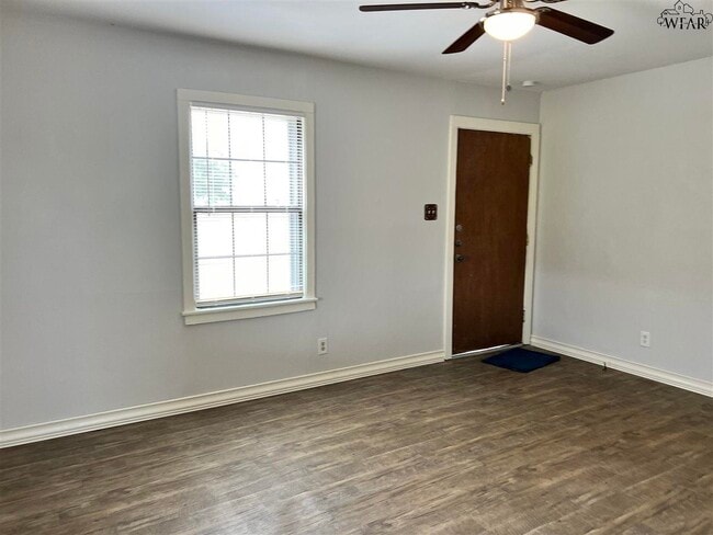 Building Photo - 202 FM 367