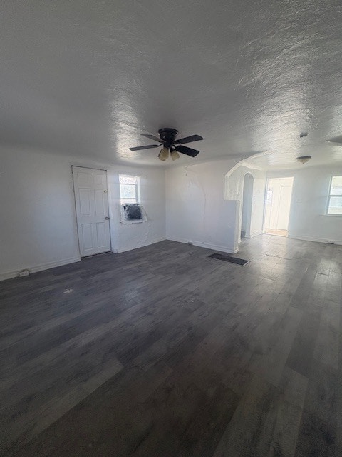 Building Photo - 502 Headingly Ave NW