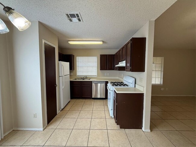 Building Photo - 7900 Ibis Cove