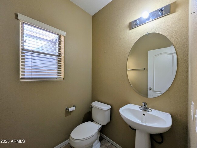 Building Photo - 6455 W Orchid Ln