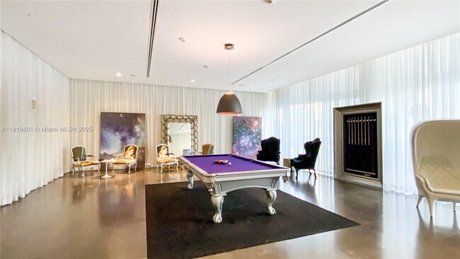 Building Photo - 475 Brickell Ave