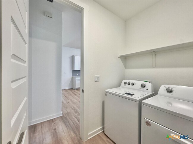 Building Photo - 2109 Gabriels Horn Rd