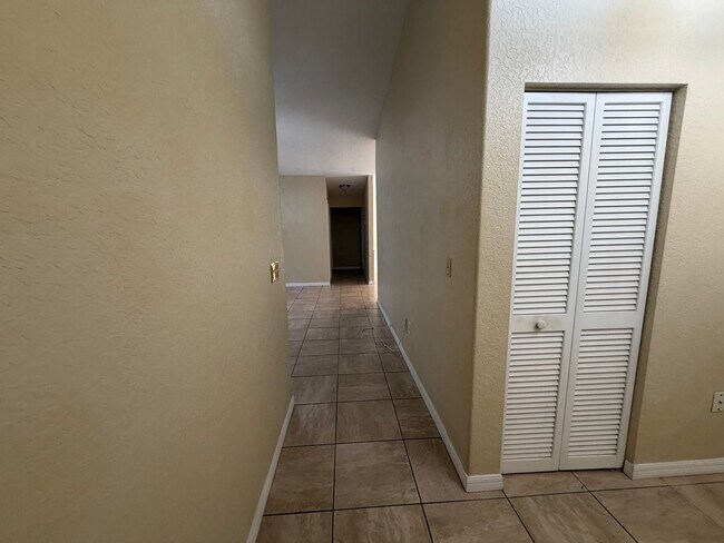 Building Photo - Spacious Open-Concept Home with Bonus Patio & Fenced Yard