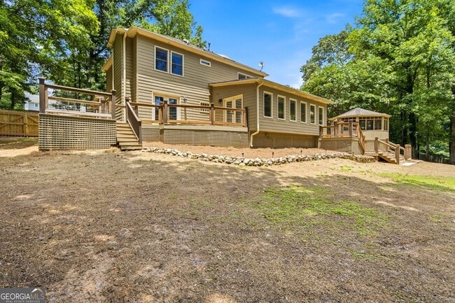 Building Photo - 250 Aspen Way