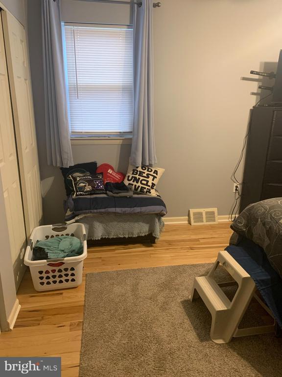 Building Photo - 9860 Garvey Dr