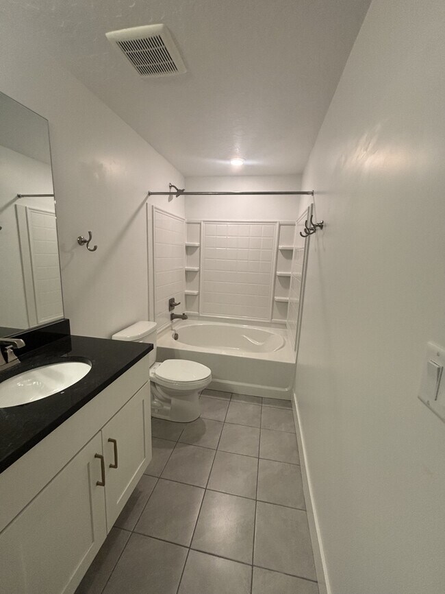 Building Photo - 6153 W Poplar View Dr