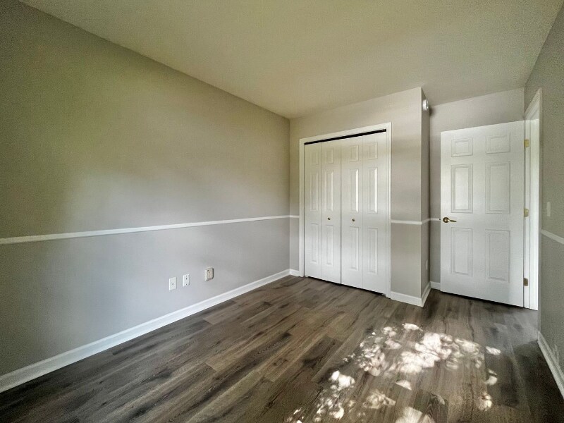 Building Photo - 7717 Frontier Ave