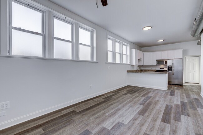 Building Photo - 224 Lemont St