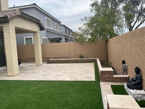 Building Photo - gated community 4 bed 2 bath home