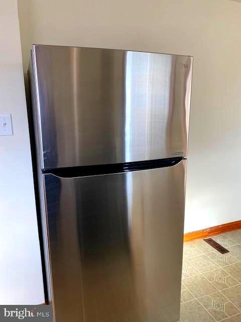 Building Photo - 116 Station Ave