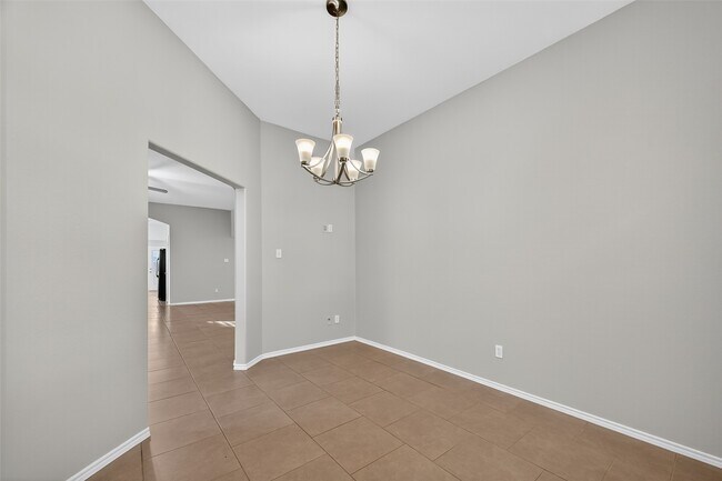 Building Photo - 1907 Meadow Edge Ln