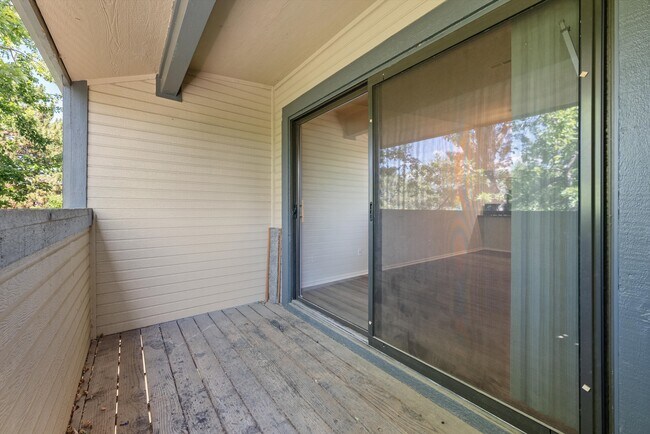 Building Photo - 16153 E Alaska Pl