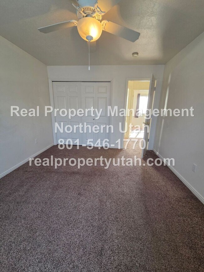 Building Photo - 544 W 2700 S