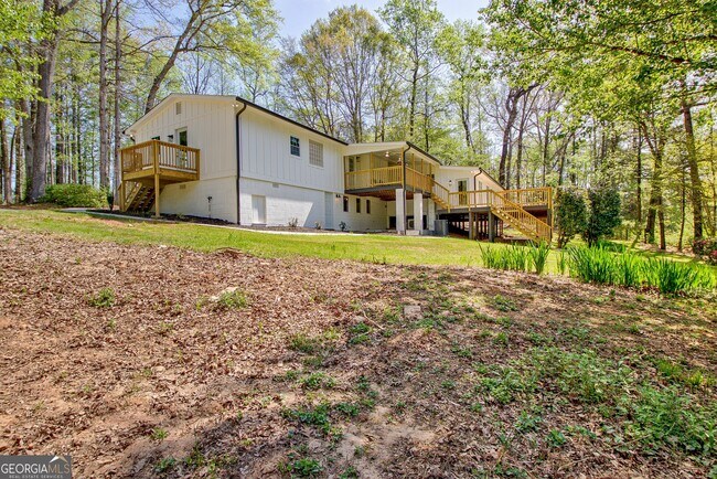 Building Photo - 140 Mary Freeman Rd