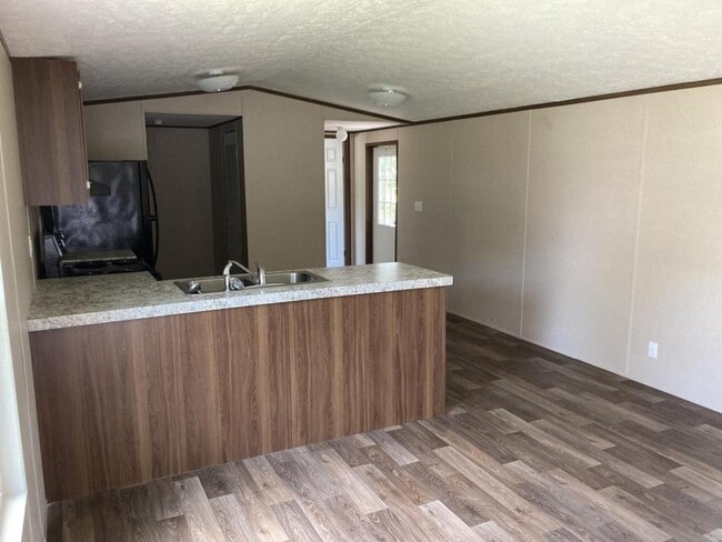 Building Photo - 2209 E Effingham Hwy