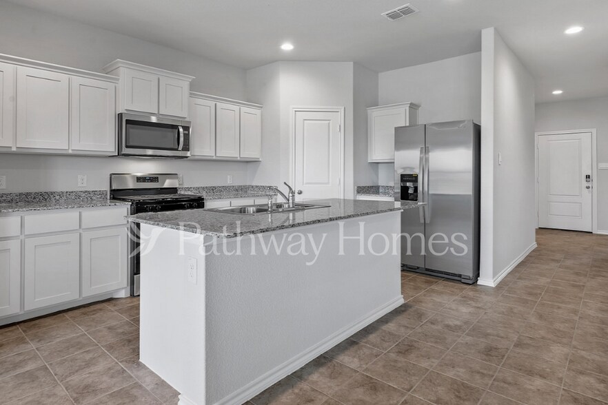 Building Photo - 9449 Golden Tree Ave