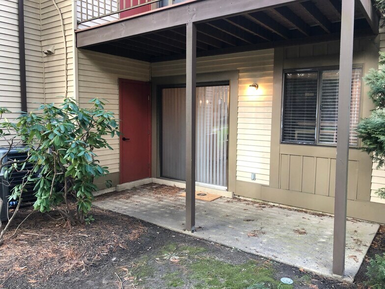 Patio - 605A Cypress Point Cir