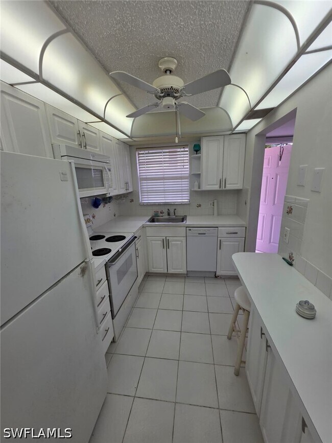 Building Photo - 160 Turtle Lake Ct