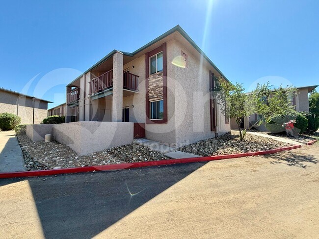 Primary Photo - 4354 N 82nd St