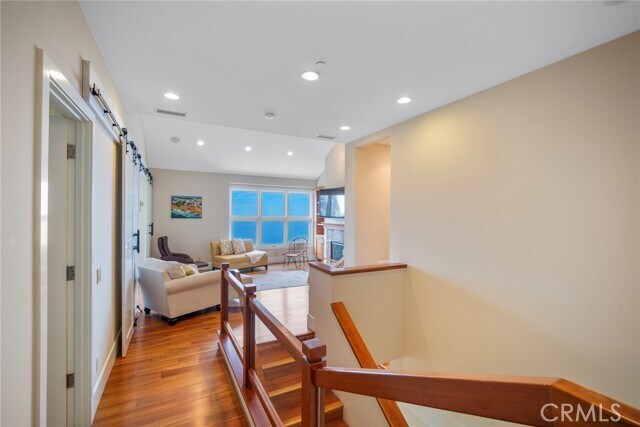 Building Photo - 6 Pacific Vista