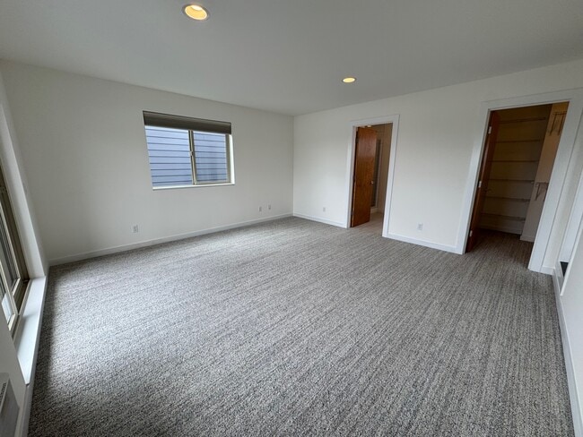 Building Photo - 4222 Linden Ave N