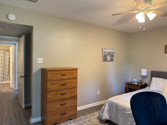 Building Photo - Maumelle Condo Available for Rent