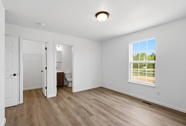Building Photo - 179 Rivers Edge Dr