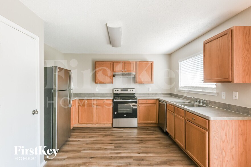 Building Photo - 920 Dove Meadows Dr