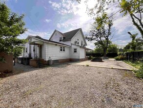 Building Photo - 3705 Alpine St SW
