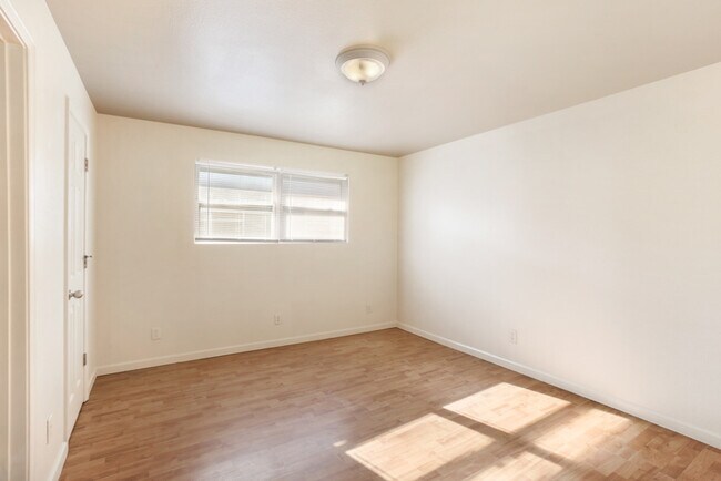 Building Photo - 6801 Tara Ln