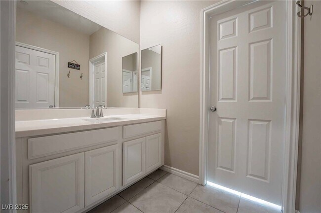 Building Photo - 3115 Mossfield Ave