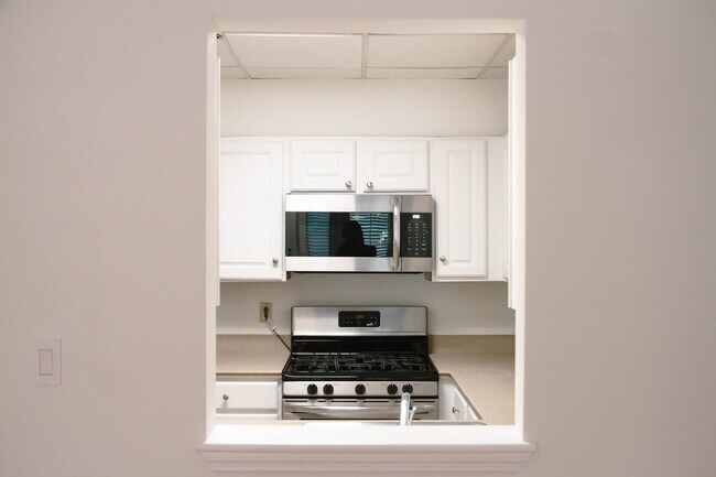 Building Photo - 2411 20th St NW