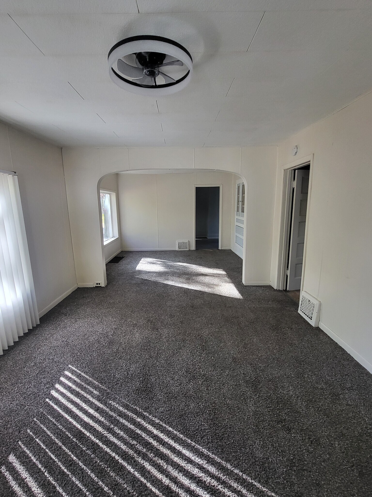 Building Photo - 3113 Mona St