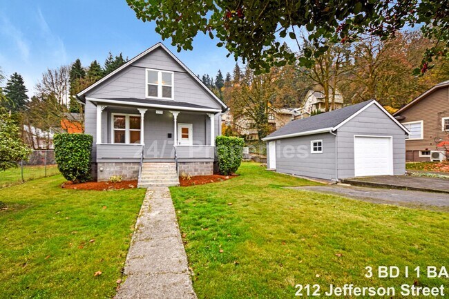Primary Photo - Charming Home in the Heart of Oregon City