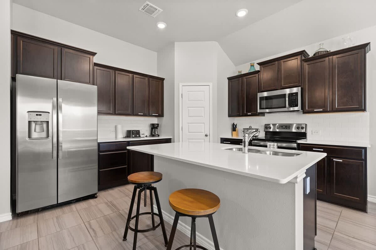 Building Photo - 1116 Monte Verde Dr
