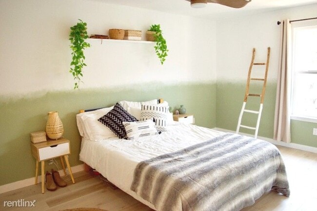 Building Photo - 1307 Southport Dr