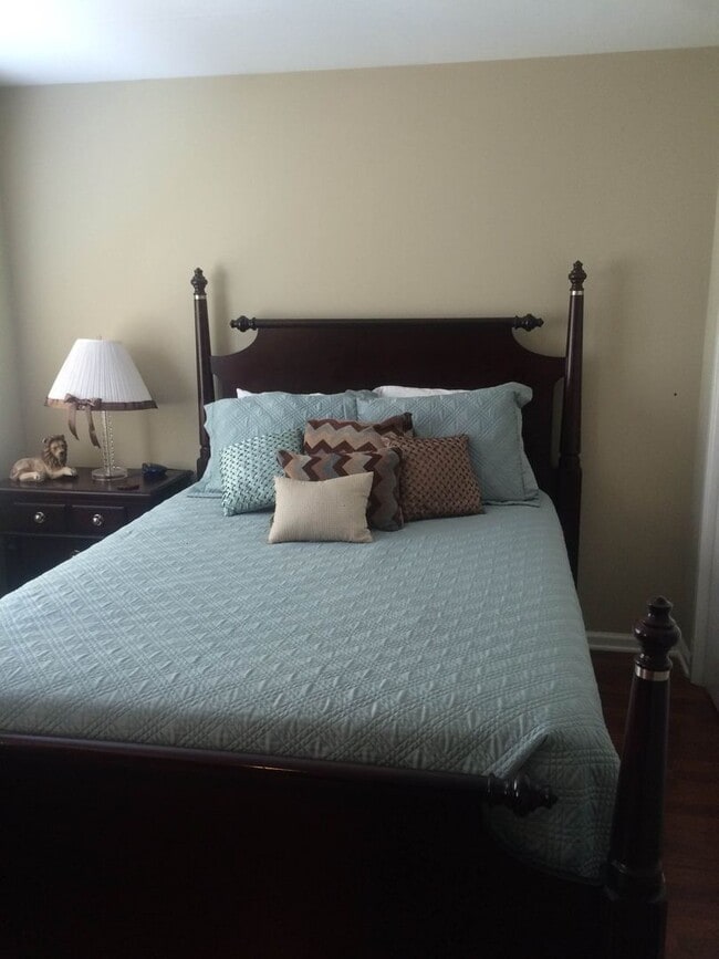 Building Photo - Condo Located at Borden Commons