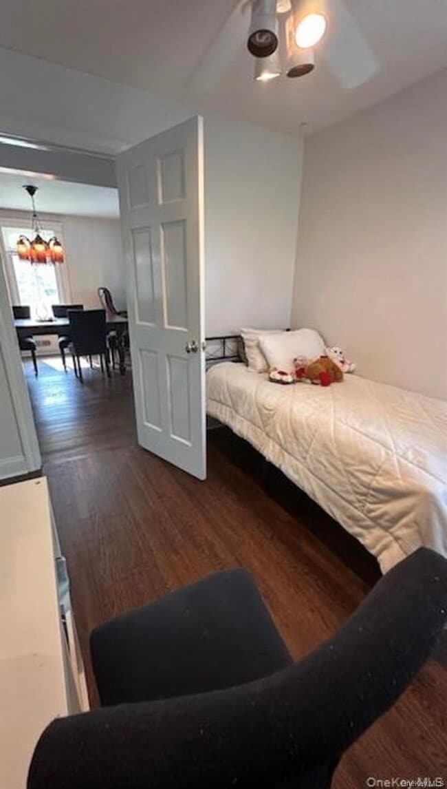 Building Photo - 422 St Agnes Pl