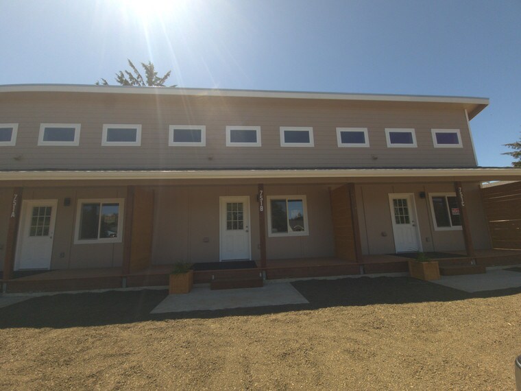 Primary Photo - 751 Point Brown Ave SW