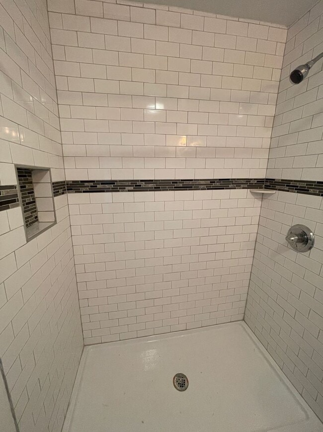 Building Photo - 156 South St