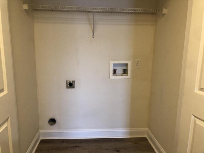 Building Photo - 4239B Dudleys Grant Dr