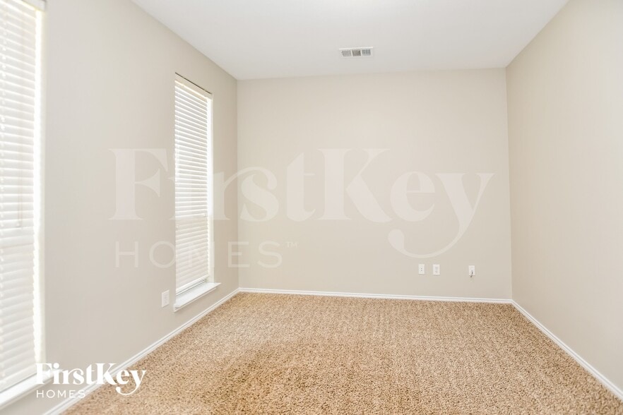 Building Photo - 3113 Marble Falls Dr
